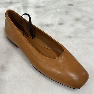NWT KOIO NYC Aurora in Sold Out Almond Size 7